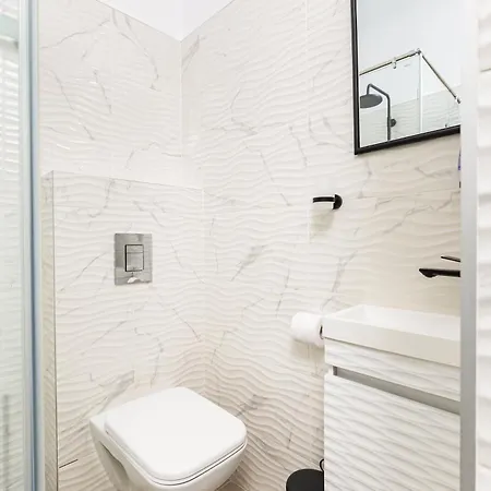 Cozy Floor From A House Near The Center By Flat Mаnager 度假居